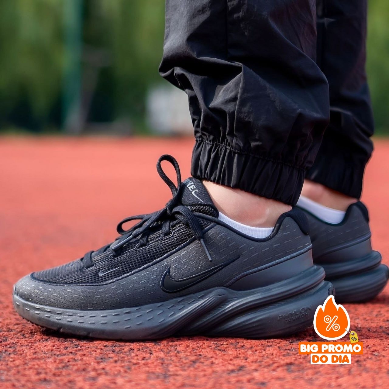 Tênis Nike Uplift SC