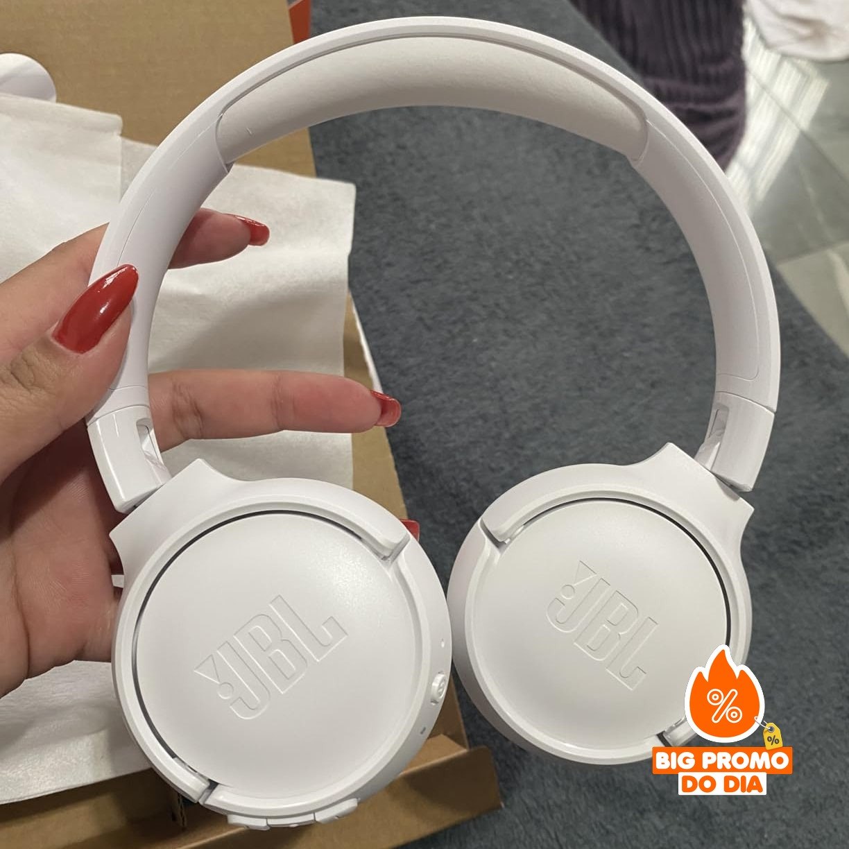Fone de Ouvido On-ear JBL Tune 520BT Branco