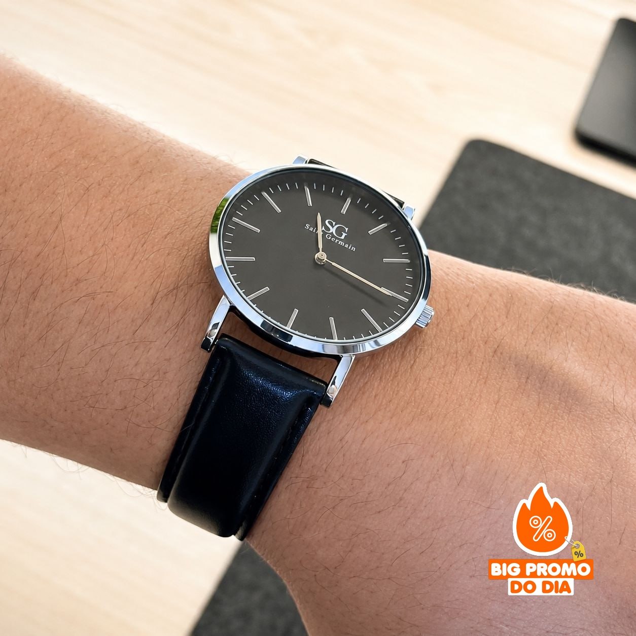 ⌚️ Relógio Saint Germain Murray de Quartzo Prateado