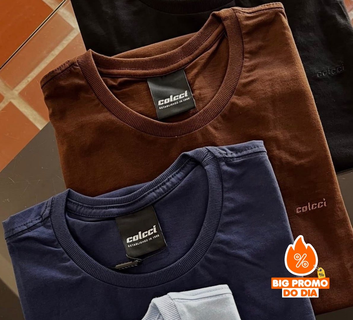Camiseta Colcci (5 cores)