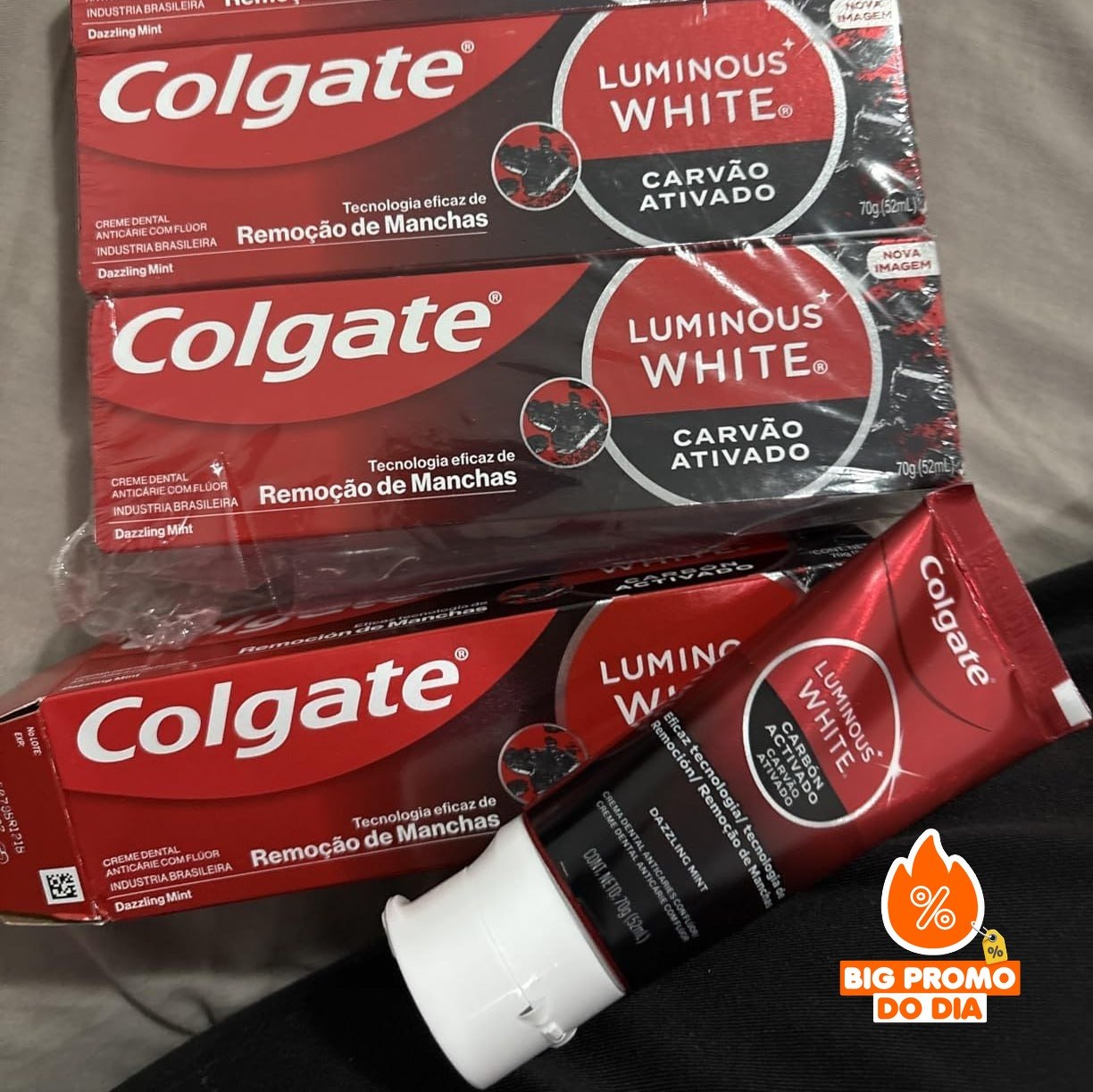 3 unid. Colgate Creme Dental Luminous White Carvão Ativado 70g
