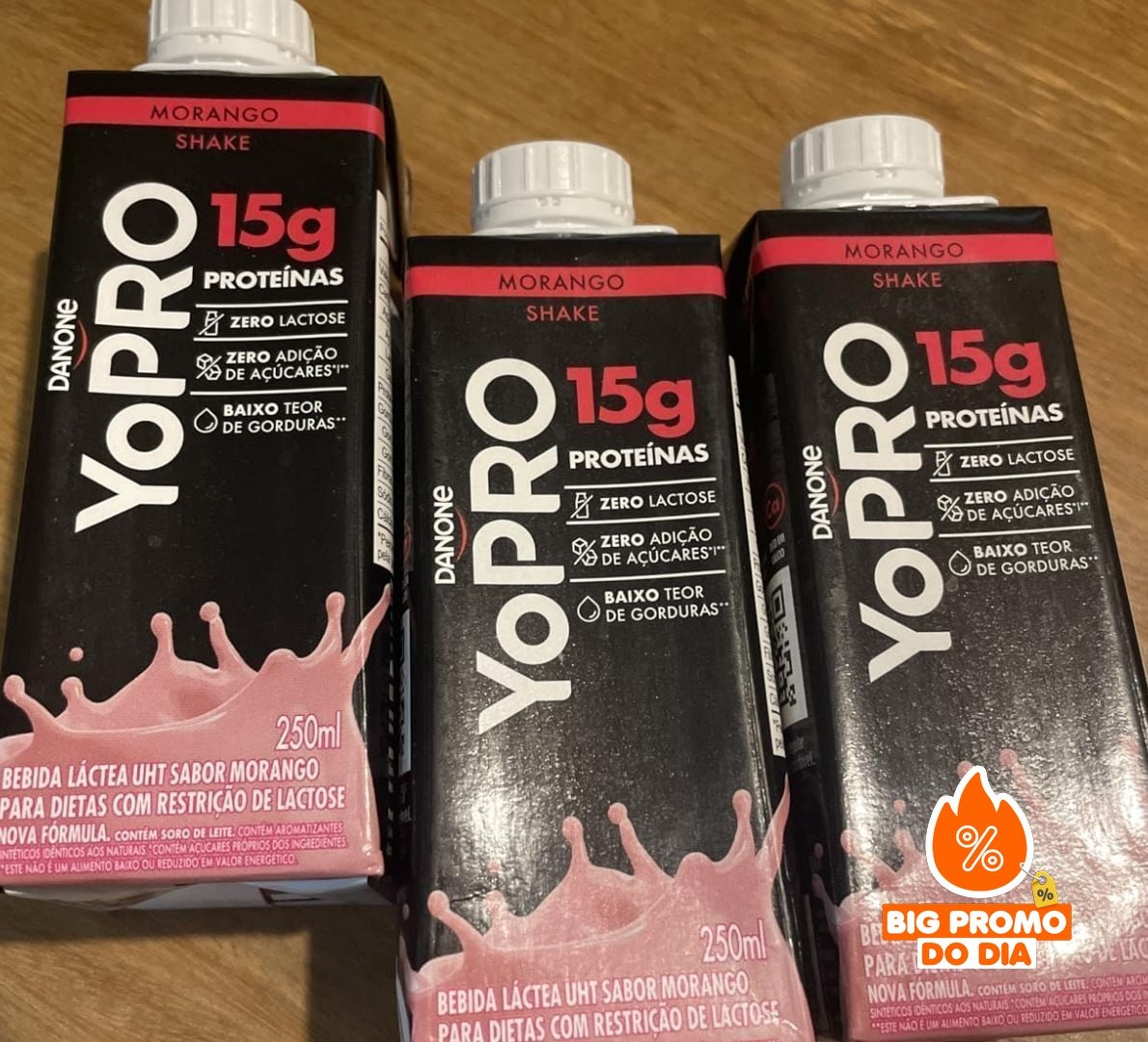 YoPRO Morango 15g Proteína 250ml - 12 unidades