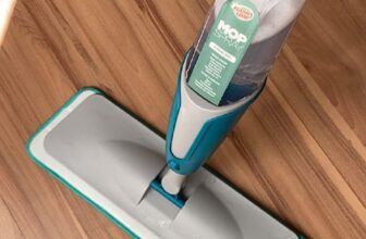 ESSE MOP FAZ TUDO, SÓ FALTOU LIMPAR A CASA SOZINHO…