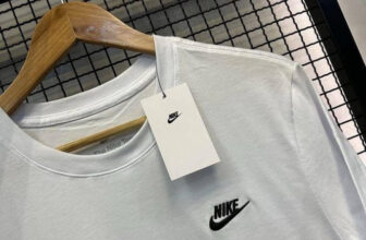 AQUELA BORDADINHA MINIMALISTA DA NIKE ✔️ Camiseta Nike Sportswear Club…