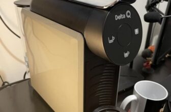 CAFÉZINHO PRO ✅ Cafeteira Cápsulas MiniQool Cinza 220V 🔥 DE…