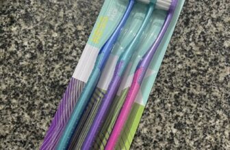 LEMBRANDO VC DE TROCAR A ESCOVA VELHA Kess Combo Econômico Com 3 Escovas Dentais…