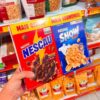 FAZER ESSA MISTURINHA HMMMM Kit Cereal Matinal Chocolate Nescau 210g + Snow Flak…