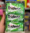 NADA DE PARECER UMA VACA MASCANDO Chiclete Trident Menta Sem Açúcar – Caixa com …