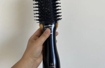 PRA VC DAR UM JEITO NAS MADEIXAS Escova Secadora Britânia Infrared 1300W BES24P …