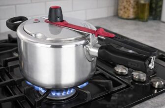 COZINHA UM FEIJÃO FÍ, CÊ TA ATÉ MEI PALIDO Panela de Pressão Clock Tradicional 4…