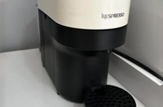 CAFÉZINHO PREMIUM EM CASA Cafeteira Nespresso Premium Vertuo Pop+ Prata POR 276 …