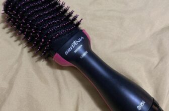 AQUELE UP NO VISUAL Escova Secadora Britânia Bivolt 4 em 1 1300W DE 179 | POR 75…