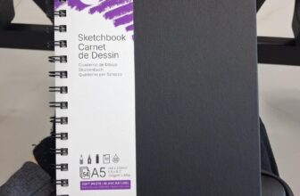 UM DESSE NA PAPELARIA É ABSURDAMENTE CARO Simply Sketchbook DALER ROWNEY, Tamanh…