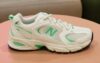 MENOR PREÇOOOO REGISTRADO Tênis New Balance 530 Creme e Verde DE 555 | POR 359,9…