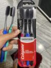 ESCOVAR A DENTIÇÃO AI NÉ?! 6 unid. Escova de Dente Colgate Slim Soft Black POR 2…