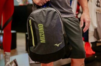 TODO PROFESSOR DE EDUCAÇÃO FÍSICA TEM UMA IGUAL Mochila Unissex Mizuno Champion …