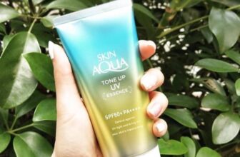 UM DOS MELHORES DO MERCADO SKIN AQUA Tone Up UV Mint Green 80g Protetor Solar Fa…