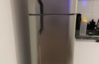 TEM NO PIX E NO PARCELADINHO!! Geladeira Frost Free Inox Electrolux 371L – 127/2…