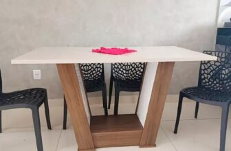 Mesa de Madeira 6 Lugares Helena Imbuia POR 291,56 no Pix (ou 306,90 até 6x) ht…