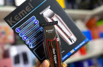 Maquina Acabamento Cortar Cabelo Barba E Pelos Kemei 032 Prateado 127/220v DE 6…