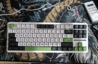 PROS GAMERS DE PLANTÃO! Teclado Mecânico Sem Fio Aula F87 Rgb – Branco DE 326 | …