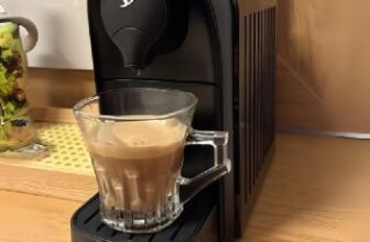 Cafeteira Espresso e Multibebida 3 Corações TRES Passione Preta ou Branca DE 49…