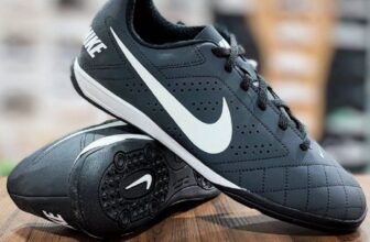 APENAS JOGADOR RAIZ Chuteira Nike Beco 2 DE 299 | POR 159 CUPOM: PROMODEHOJE htt…