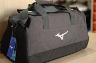 MUDANÇA PRA TREINO TOP DE LINHA Mala de Treino Mizuno Gym DE 259 | POR 140,79 CU…