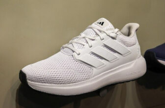 TREINAR NO ESTRADÃO DE TERRA COM ESSE VAI FICAR LINDO Tênis Ultimashow 2.0 adida…