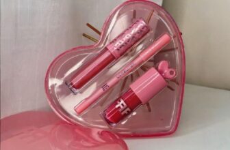 ESSE É QUERIDO, MENINASSS Love Kit: Gloss + Lápis Labial – Fran By Franciny Ehlk…