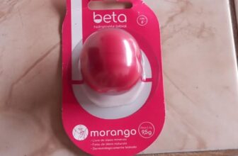 ADEUS LÁBIO RACHADO Beta Hidratante Labial – Morango 9,5g POR 12,51 Selecione co…