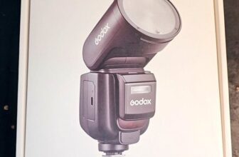 FOTOGRAFOS, TEMOS? Flash Godox V1Pro Canon POR  1.519 em 12x CUPOM: 250AGORA htt…