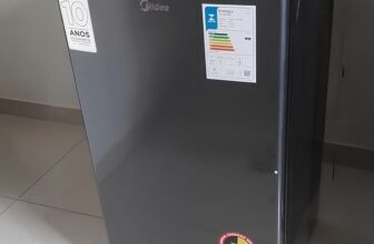 FRIGOBAR BALA DA MIDEA Frigobar Inverter Midea 93L Black Edition Bivolt POR 797 …