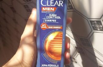 Clear Shampoo Anticaspa Men Queda Control 400ml   DE 32 | POR 18  Selecione com…