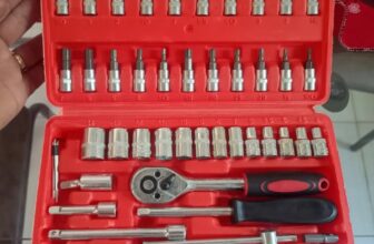 NEM PRA O QUE SERVE TUDO ISSO  Jogo Kit Ferramentas 46 Peças com Chaves Fenda e …