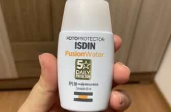 NEM OLHE O PREÇO NA FARMÁCIA Protetor Solar Facial Fusion Water 5 Stars FPS 60 -…