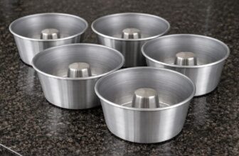 KIT 5 UNDS DE ASSADEIRA TOP Kit 5 Unds. Assadeira Alumínio POR 49,53 https://mel…