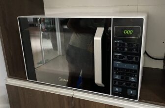 SEM BRIGA DE QUE ESQUENTA A MARMITA PRIMEIRO Forno Micro-ondas 35L Midea 127V PO…
