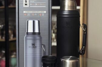 Garrafa térmica Classic Stanley 950ml DE 315 | POR 181,89 EM 6X https://amzn.to…