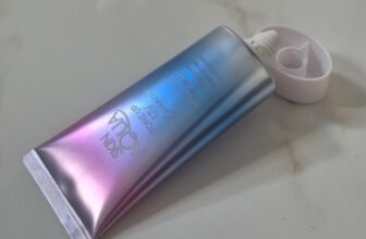 SKIN AQUA Tone Up UV Essence 80g Protetor Solar Facial FPS50 DE 89,90 | POR 58,…