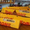 Chocolate Ao Leite Toblerone Nougat de Mel e Amêndoas 100g DE 27,99 | POR 15,99…