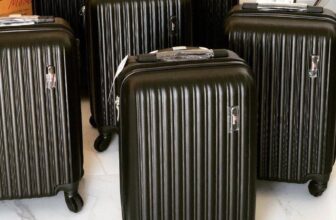 PARA OS VIAJANTES  Mala De Viagem Média 23kg Londres 4 Rodas 360 Swiss Move Pret…