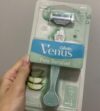 Gillette Venus Pele Sensível 01 Unid POR 19,59 https://amzn.to/4bmKlog…