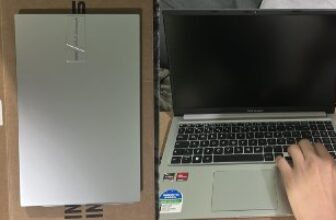 💻 Notebook ASUS Vivobook 15 M1502YA AMD Ryzen 7 5825U…