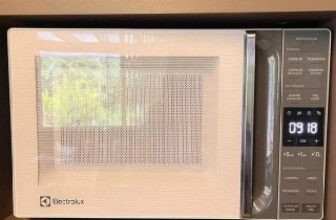 PARA ESQUENTAR O ARROZ QUE TAVA A 4 DIAS NA…