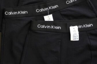 🩲 Kit 3 Cuecas Low Rise Trunk Calvin Klein Preto…