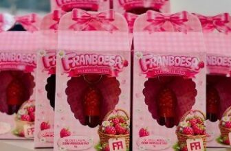 💋 Gloss Franboesa By Franciny Ehlke 🔥 POR 67,80 🔗…