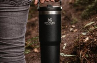 PODE ESTAR ACABANDO O MUNDO MAS SUA ÁGUA VAI ESTAR…