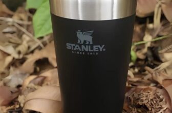 VAI SALVAR SEU VERÃO Copo Térmico Stanley 473mL DE 102,18 | POR 76 https://amzn….