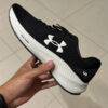 DUVIDO RECLAMAR DE DOR NO MEIO DA CORRIDA Tênis Under Armour Charged Starlight D…
